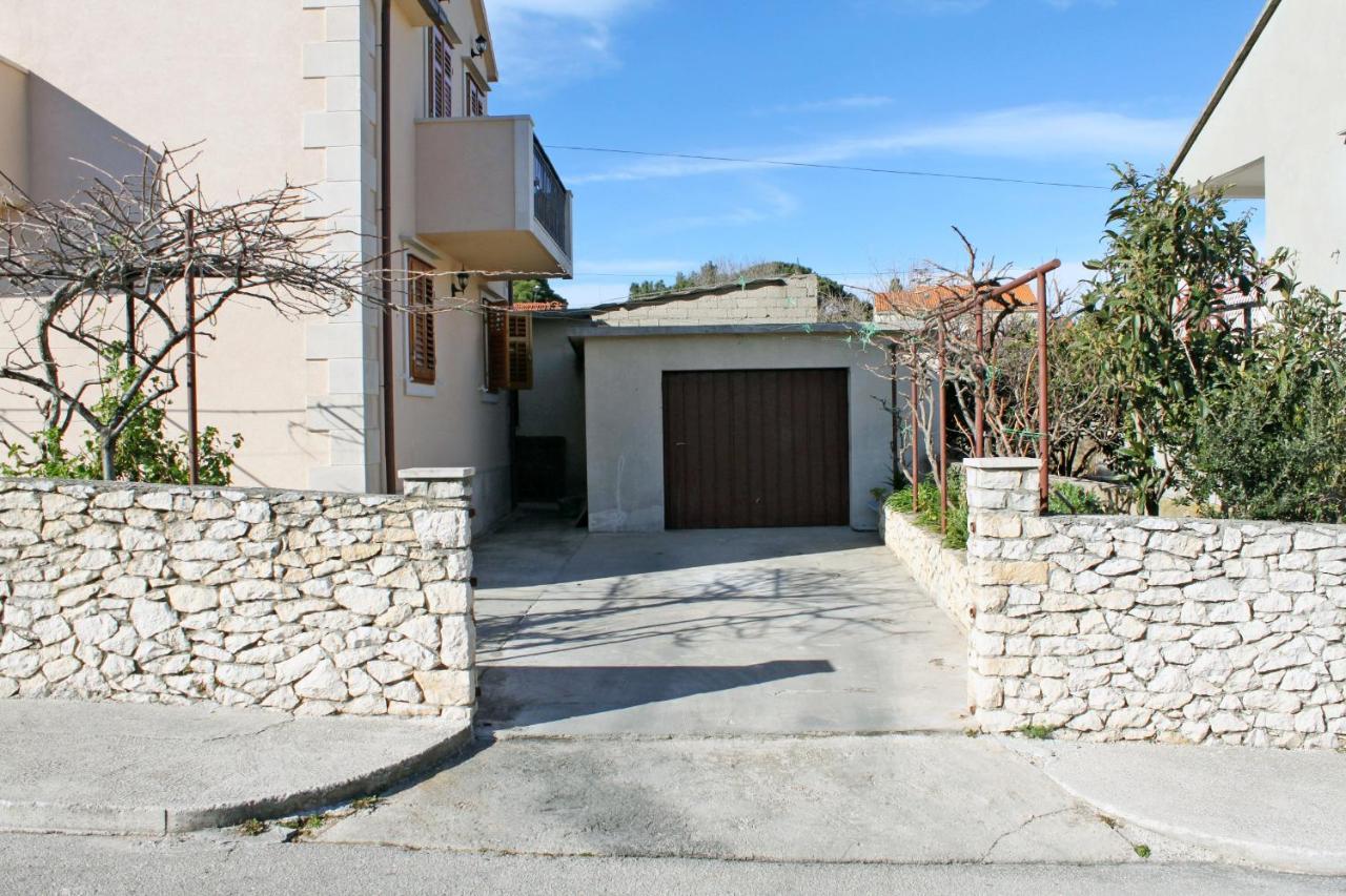 Apartments With A Parking Space Supetar, Brac - 6037 Extérieur photo