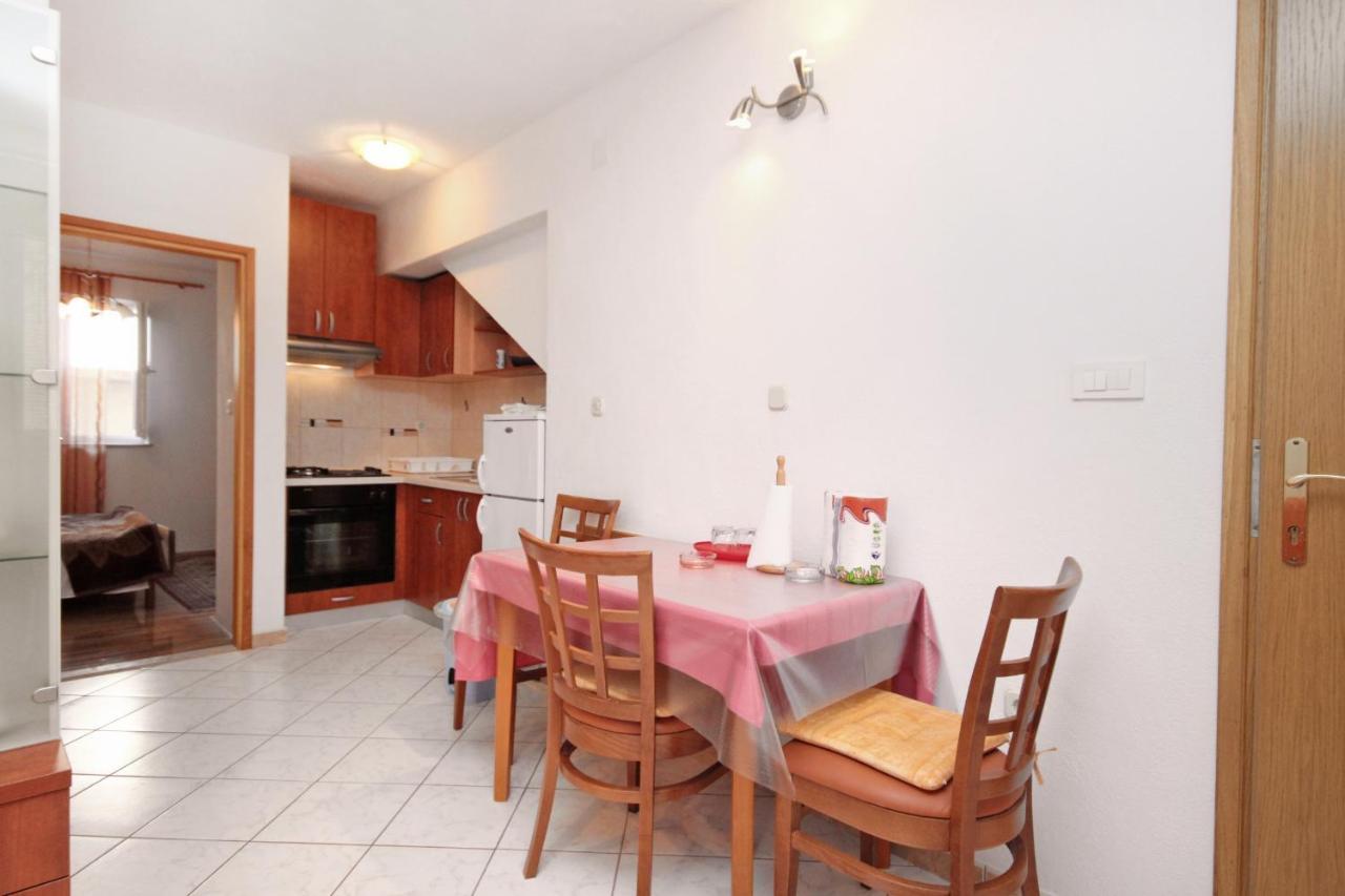 Apartments With A Parking Space Supetar, Brac - 6037 Extérieur photo