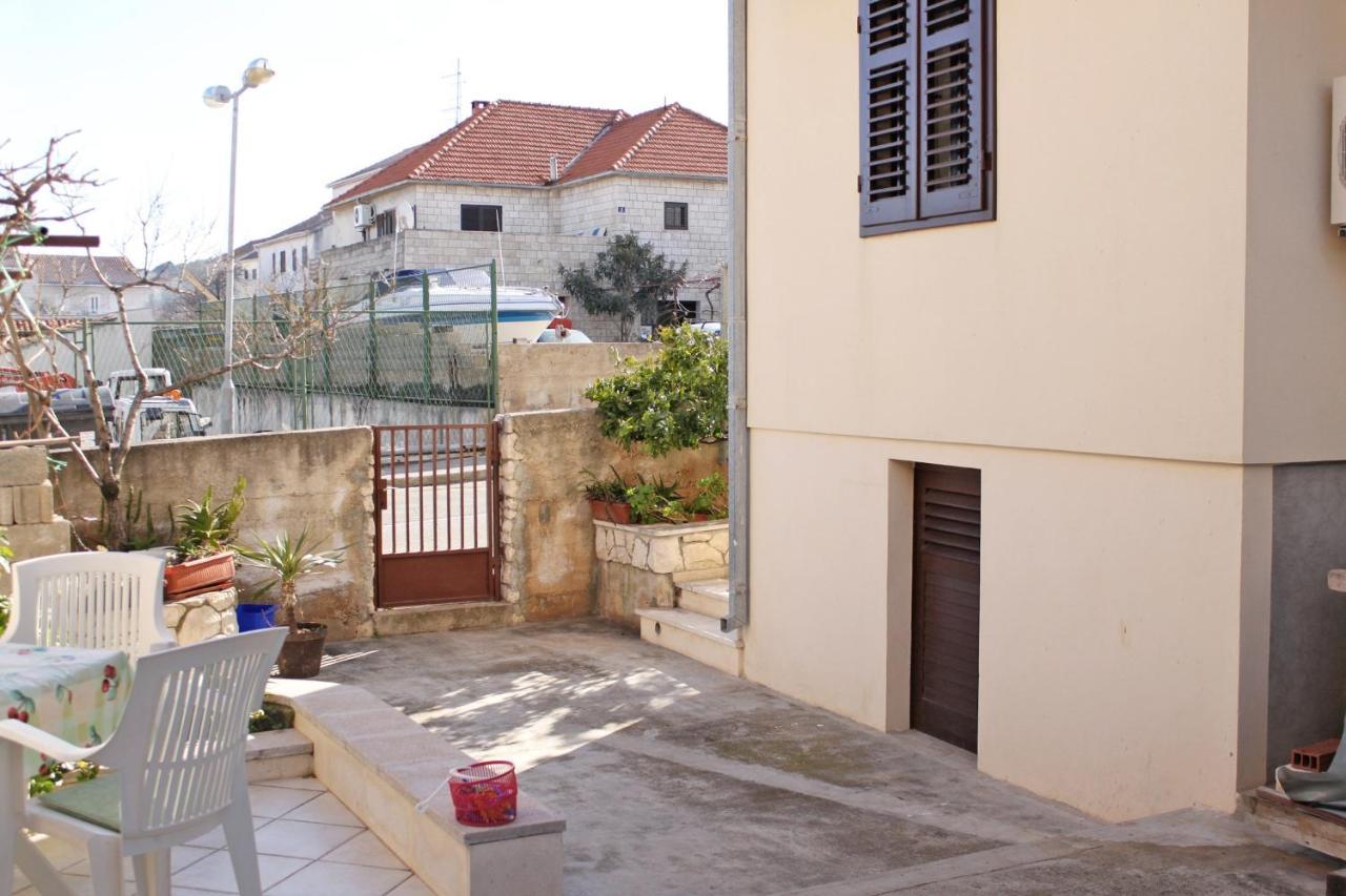 Apartments With A Parking Space Supetar, Brac - 6037 Extérieur photo
