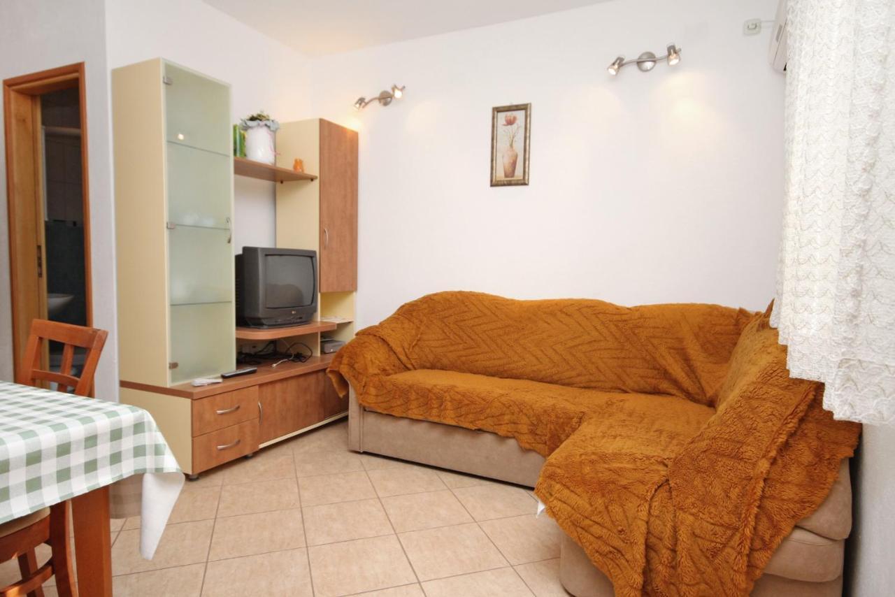 Apartments With A Parking Space Supetar, Brac - 6037 Extérieur photo